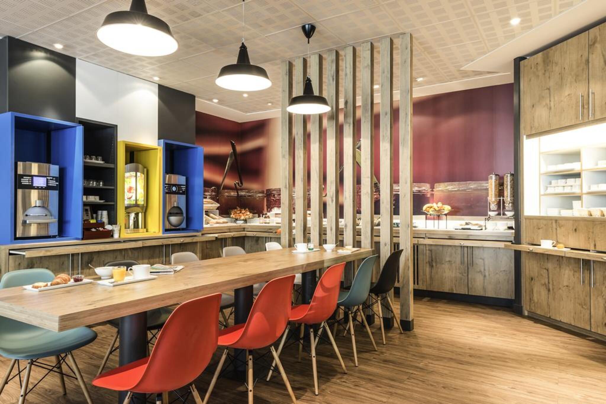 Отель Ibis Bordeaux Centre Bastide Экстерьер фото