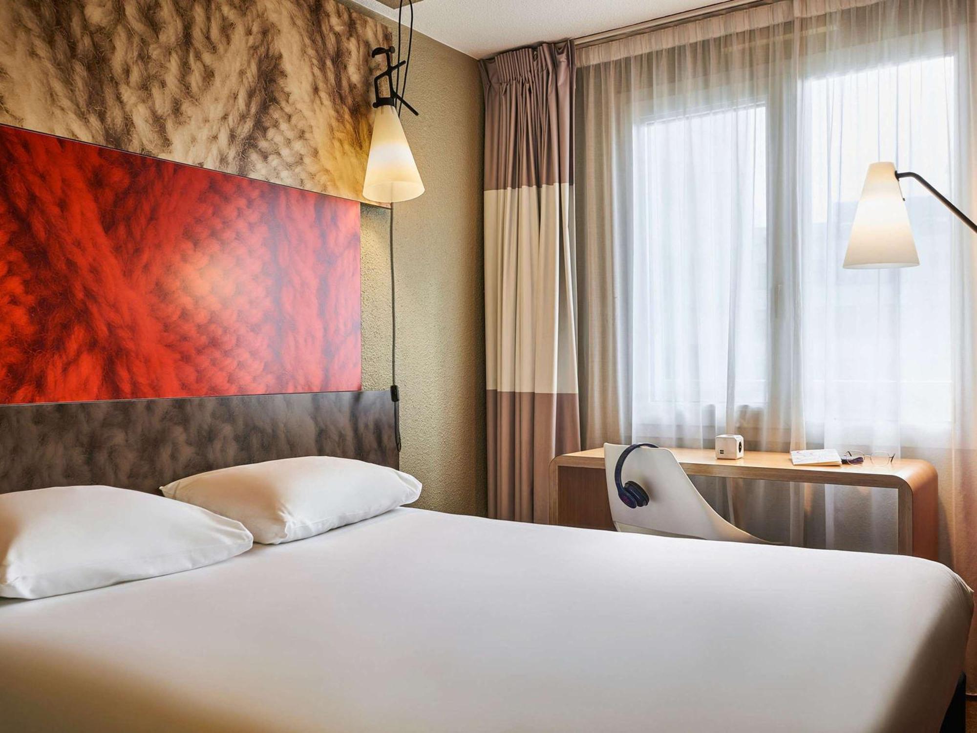 Отель Ibis Bordeaux Centre Bastide Экстерьер фото